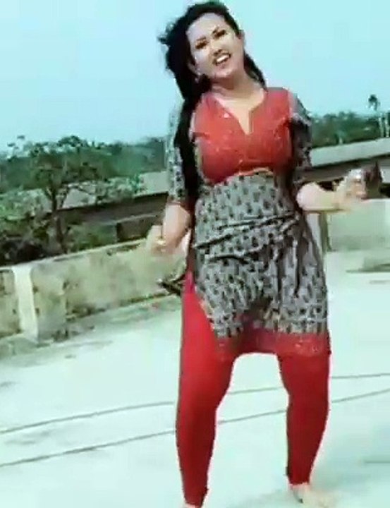 Desi girl dancing