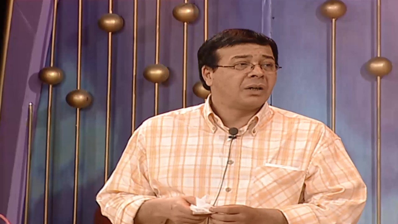 رد فعلك لما تكون بتحور علي واحدة و هي تقفشك في الاخر