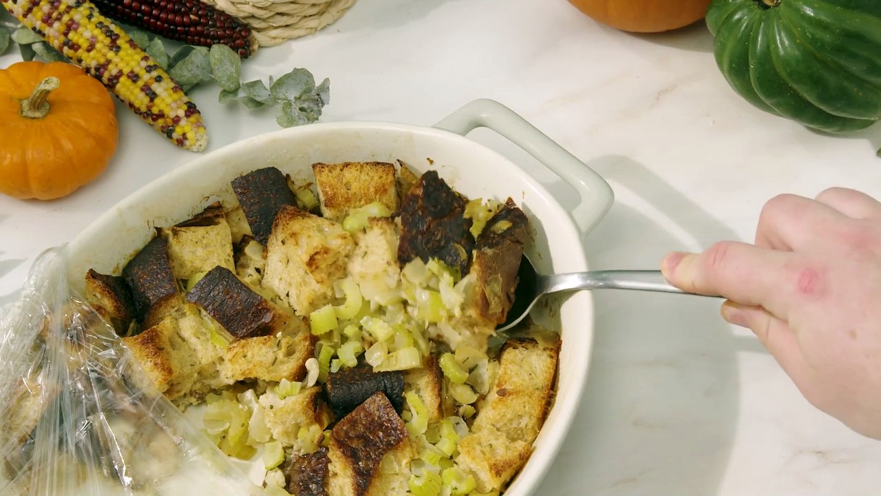 Sausage Stuffing Bites With Cranberry Sauce Have All The Right Stuff