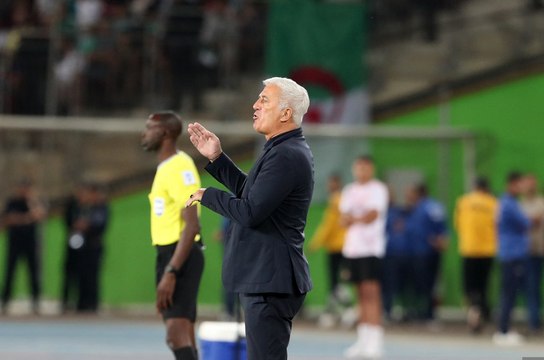 الإعلان عن قائمة المنتخب الجزائري لمباراتي غينيا الاستوائية وليبيريا