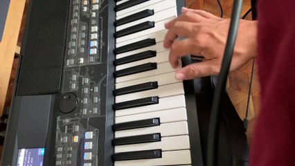 Solado de sanfona no teclado