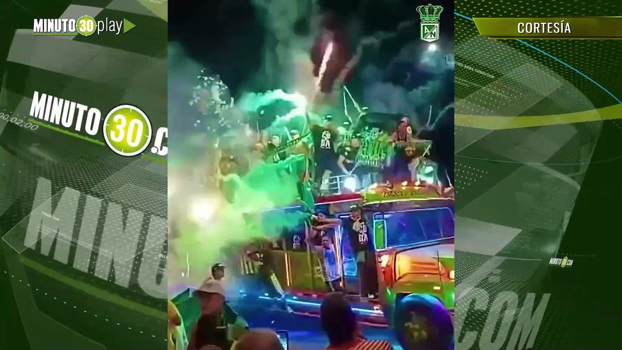 ¡Insuperables! Hinchas de Atlético Nacional protagonizaron impresionante recibimiento al equipo en Pereira