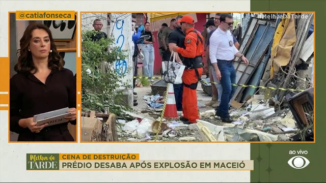 Prédio desaba após explosão e deixa mortos e feridos em Maceió