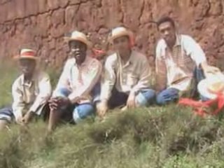 Asabotsy sa Alahady? - Groupe Daniel