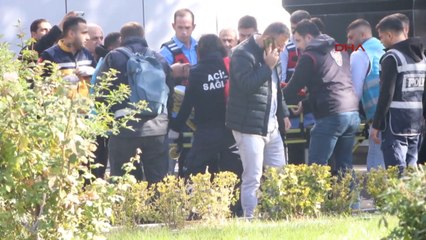 Narin'in babası Arif Güran ambulans ile hastaneye götürüldü