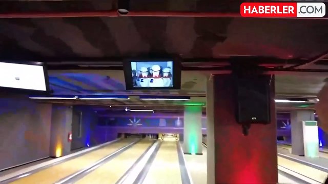 Gazeteciler arasındaki bowling turnuvasının birincisi Haberler.com oldu