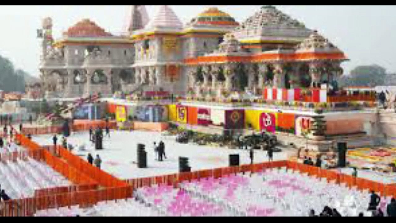 सबसे अनूठा काँच वाला मन्दिर #puranikyatra #haridwar #travel #travelvlog #rishikesh #traveling #puranikyatravlog आपने आज तक बहुत सारे मंदिर देखे होंगे जैसे कि संगमरमर के, ग्रेनाइट पत्थर के, लकड़ी के, सीमेंट के बने हुए। आज मैं आपको