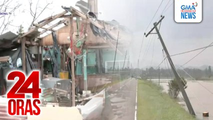 Ilang puno, nagbagsakan dahil sa malakas na hangin; nakalaylay na kawad ng kuryente, pahirap sa pagdaan ng motorista | 24 Oras