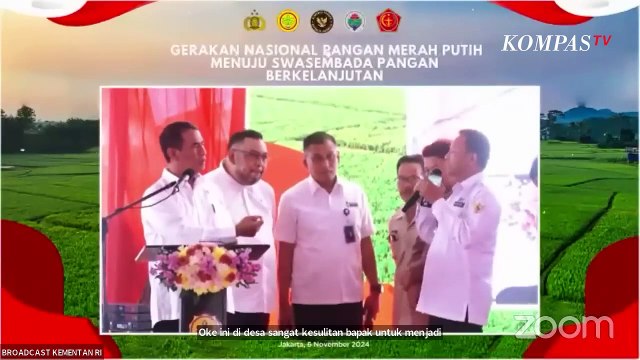 Saat Mentan Amran Copot Pejabat usai Dapat Keluhan Kades Soal Pupuk Subsidi