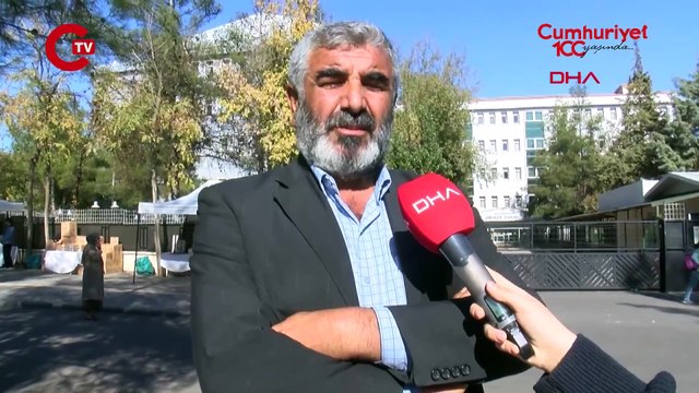 DİYARBAKIR Adliyesi önüne gelen Rojin’in babası: 23 gündür otopsi sonucu çıkmadı