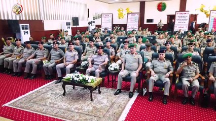 القائد العام للقوات المسلحة وزير الدفاع والإنتاج الحربى يشهد مناقشة البحث الرئيسى لإدارة المدرعات