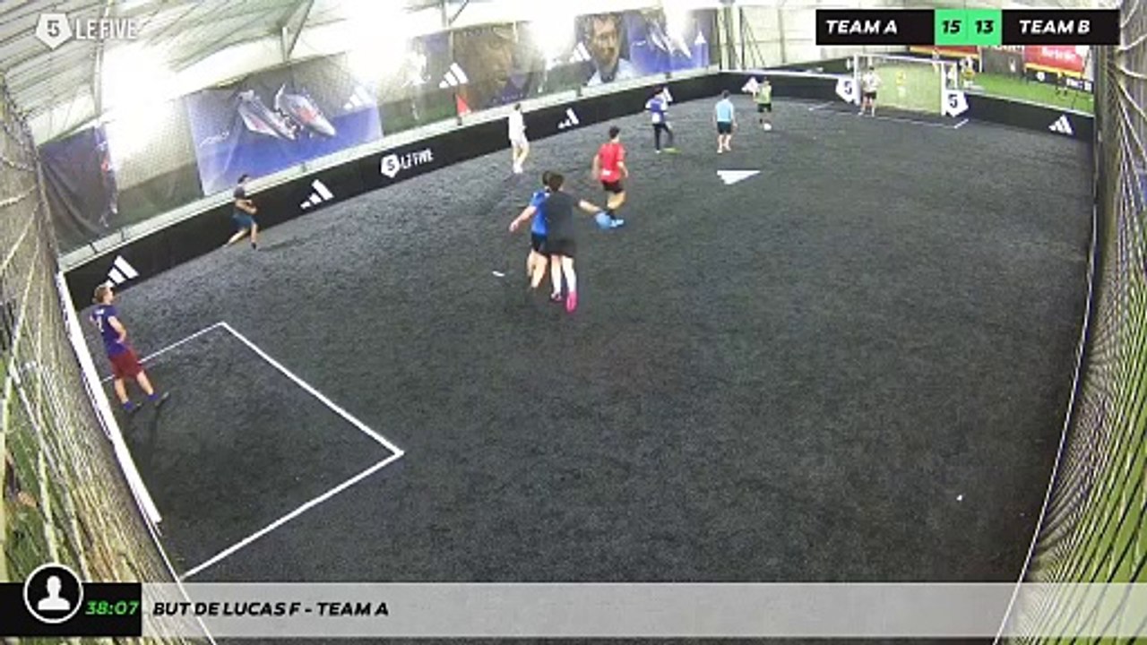 But de Lucas F - Team A