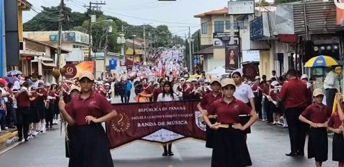 Molinar sobre traslado de delegaciones a desfiles: No podemos amarrar a la pata de la mesa a nadie