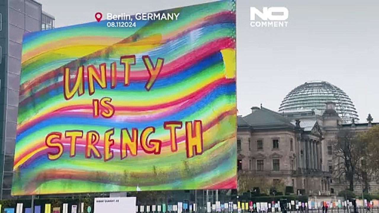 No Comment: Kunstinstallation zum 35. Jahrestag des Falls der Berliner Mauer