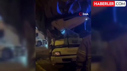 Bandırma'da Otobüs ile Kamyon Çarpıştı: Çok Sayıda Yaralı