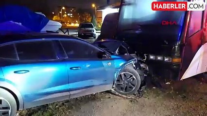 Alkollü Sürücü Park Halindeki Karavana Çarptı