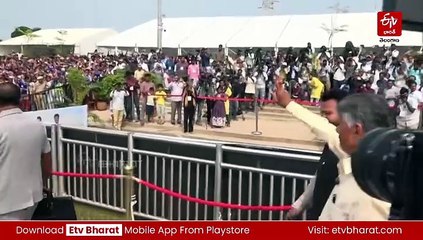 సీ ప్లేన్​లో ప్రయాణించిన ఏపీ సీఎం చంద్రబాబు
