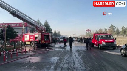 Afyonkarahisar'da Oto Yedek Parça İş Yerinde Yangın Çıktı