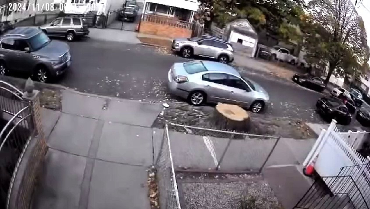 Explosão de carro em Queens