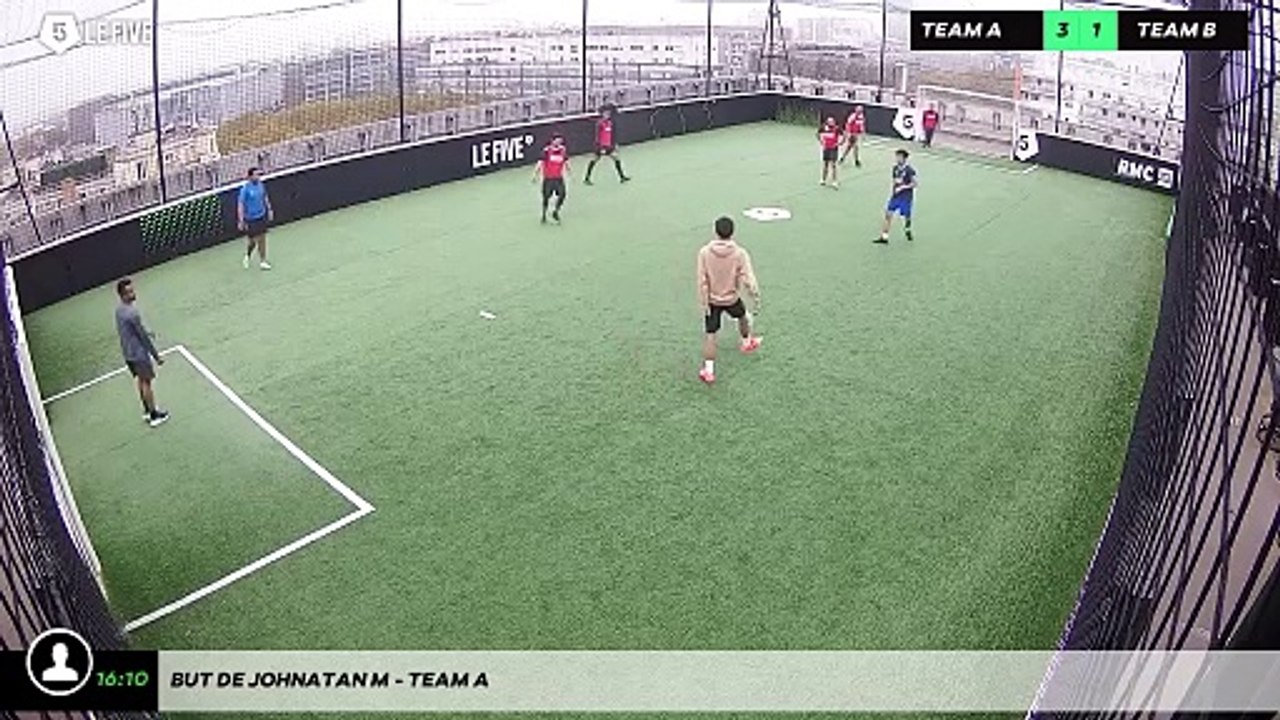 But de Johnatan M - Team A