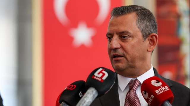 Özgür Özel: Çevre Şehircilik Bakanı kendi vicdanının rengini göstermiş