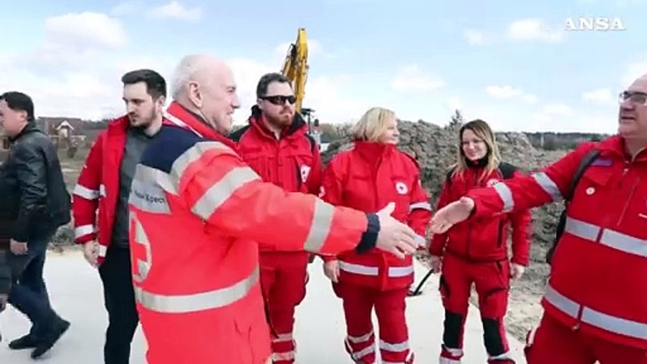Ucraina, la Croce rossa italiana inaugura 56 case per famiglie