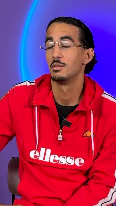 « Mon but c’est d’aller chercher la sensibilité de la personne, aller toucher la personne au cœur. »  Un thème ? L’amour ! Rencontre avec @soufofficiel.