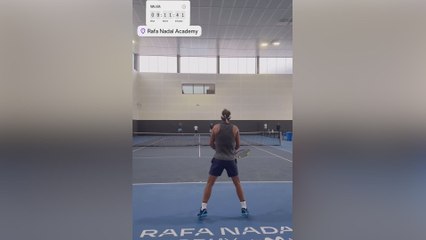 Rafa Nadal entrena antes de la Davis