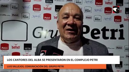 Los Cantores del Alba se presentaron en el Complejo Petri
