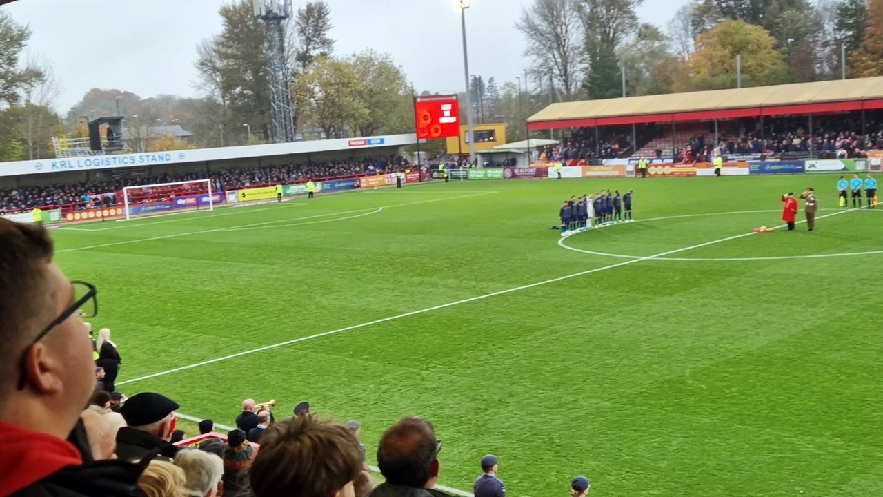 Crawley Town and Huddersfield Town observe one minute's silence for Remembrance weekend
