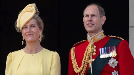 GALA VIDEO - Sophie d’Edimbourg : il y a 21 ans, son accouchement de Lady Louise avait failli virer au drame