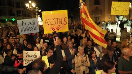 Decenas de miles de personas protestan en Valencia contra la gestión de las inundaciones