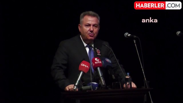 İzmir'de Atatürk'ü Anma Töreni...İzmir Valisi Elban: Gösterdiği Hedefe Ulaşmak ve Aşmak İçin Çaba Göstermek Zorundayız