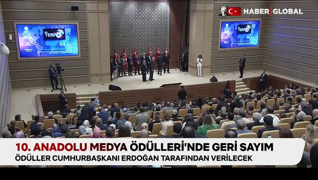 Kontra programı ve Nihat Kahveci'ye Yılın Spor Programı ve Yorumcusu ödülü