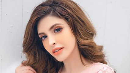 Nữ người mẫu tai tiếng tiếp tục dính vào nghi vấn sử dụng chất cấm