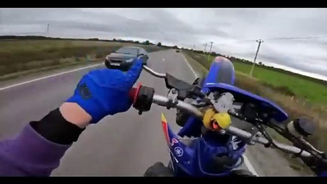 Une roue arrière douloureuse pour ce motard
