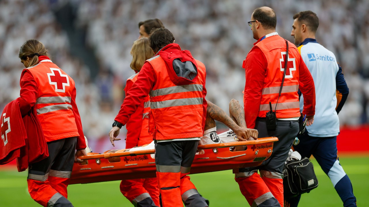 Las lágrimas por Militao no alteran a Ancelotti: "¿El mercado? Lo hicimos bien el año pasado y lo haremos este"