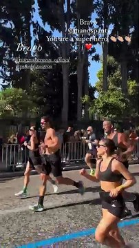 Ο Γιώργος Καράβας και η Ραφαέλα Ψαρρού στον 41ο Μαραθώνιο Αθήνας