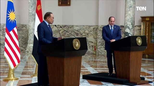 رئيس وزراء ماليزيا: أقدر جهود شيخ الأزهر الشريف في تأسيس معهد لتعليم اللغة العربية في كوالالمبور