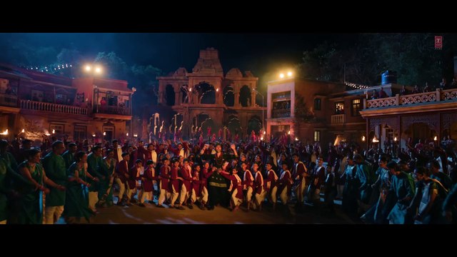 bhool-bhulaiyaa-3-official-trailer-kartik-aaryan-vidya-b-madhuri-d-triptii-anees-b-bhushan-k-2160-ytshorts.savetube.me