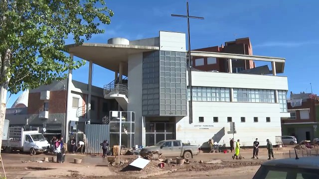 Se elevan a 222 los fallecidos por la DANA y Catarroja celebra una misa por los desaparecidos