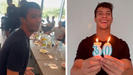 Rayados: Oliver Torres celebra su cumpleaños junto a sus compañeros de equipo