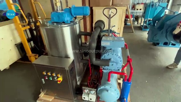 Sinooutput 1.5 tons sheet ice machine.Ice bucket material 316 stainless steel inside, 304 stainless steel outside, skate blade material 316 stainless steel, voltage 380V/3P/50HZ, power 6kw.