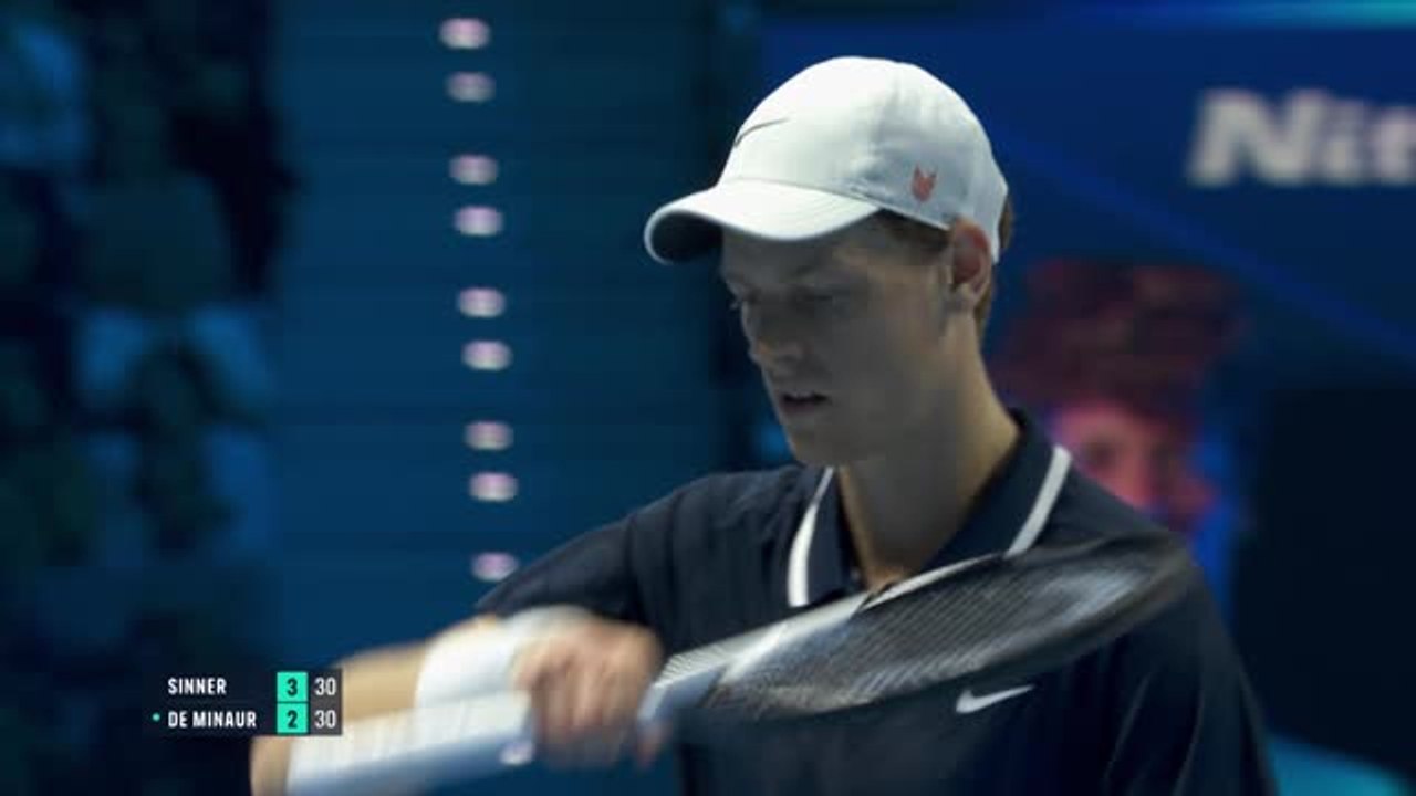 Home favourite Sinner too strong for de Minaur at ATP Finals