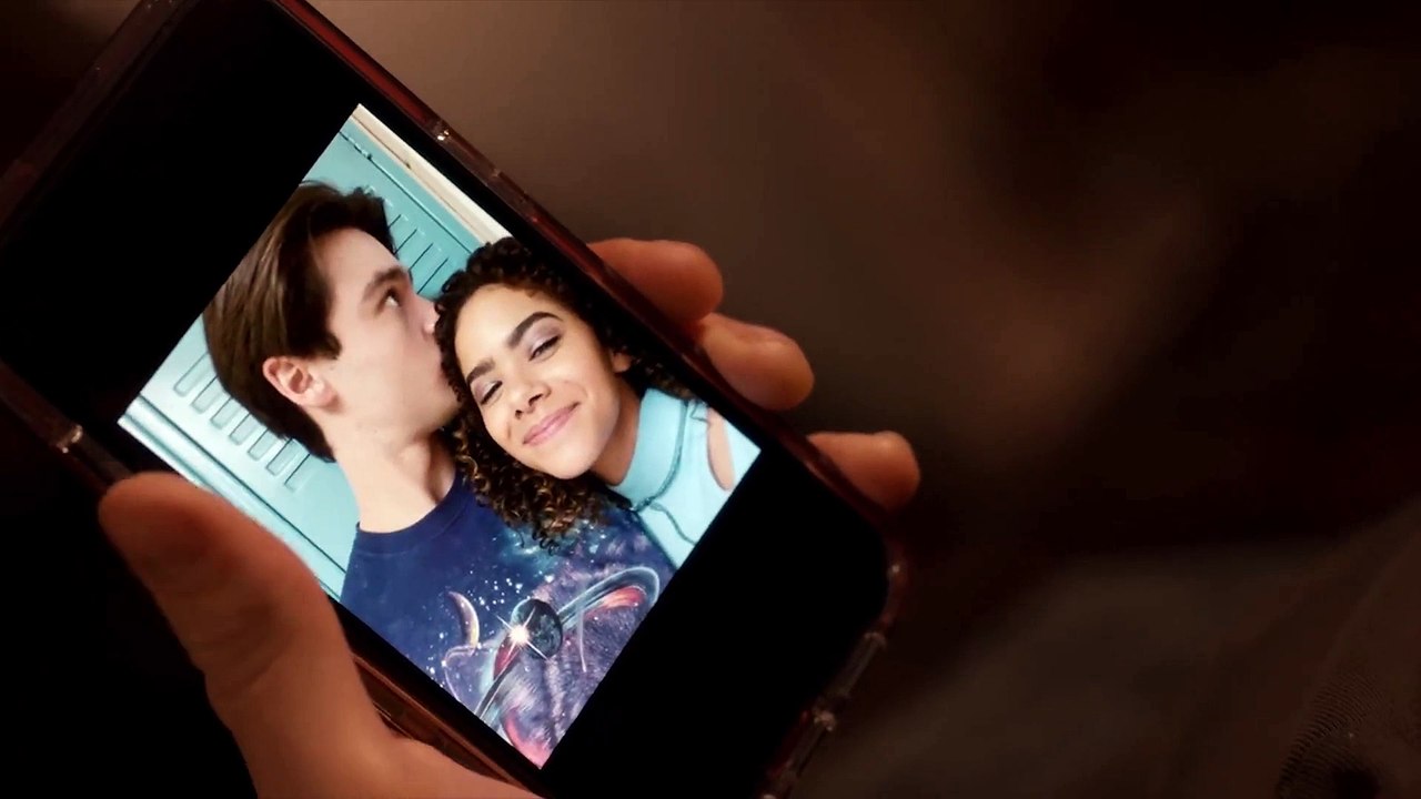 Ginny-and-Marcus-I-love-you-too-I-m-just-gonna-Ginny-Georgia-2x10-Ending