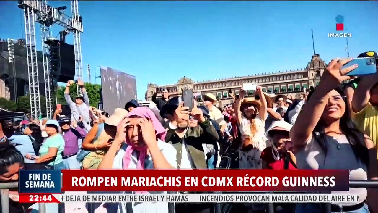 Rompen récord de mariachis cantando y tocando al unísono en la CDMX