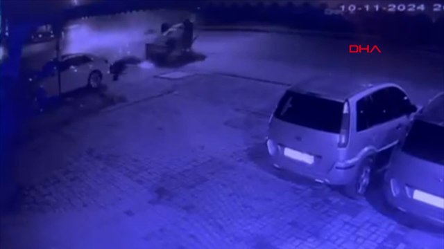 Otomobil, refüje çarpıp takla attı; 1 ölü, 3 yaralı