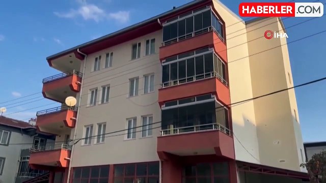 Tekirdağ'da cinnet getiren genç uyuyan annesini öldürdü, 4 kişiyi de yaraladı