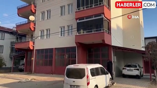 Tekirdağ'da cinnet getiren genç uyuyan annesini öldürdü, 4 kişiyi de yaraladı