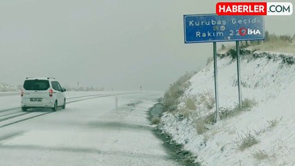 Van'da Kar ve Sis Yüksek Kesimlerde Etkili Oldu